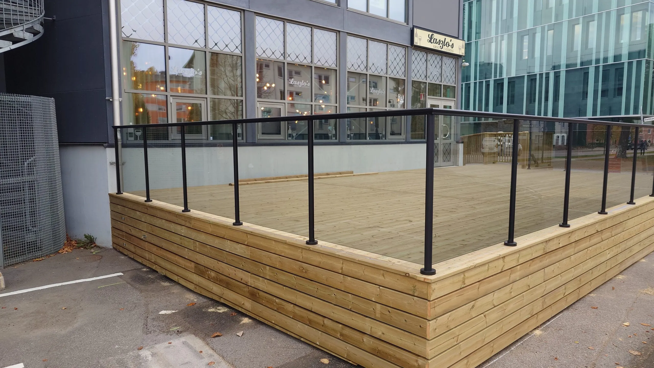 Glasräcken med aluminiumstolpar - Bild 3